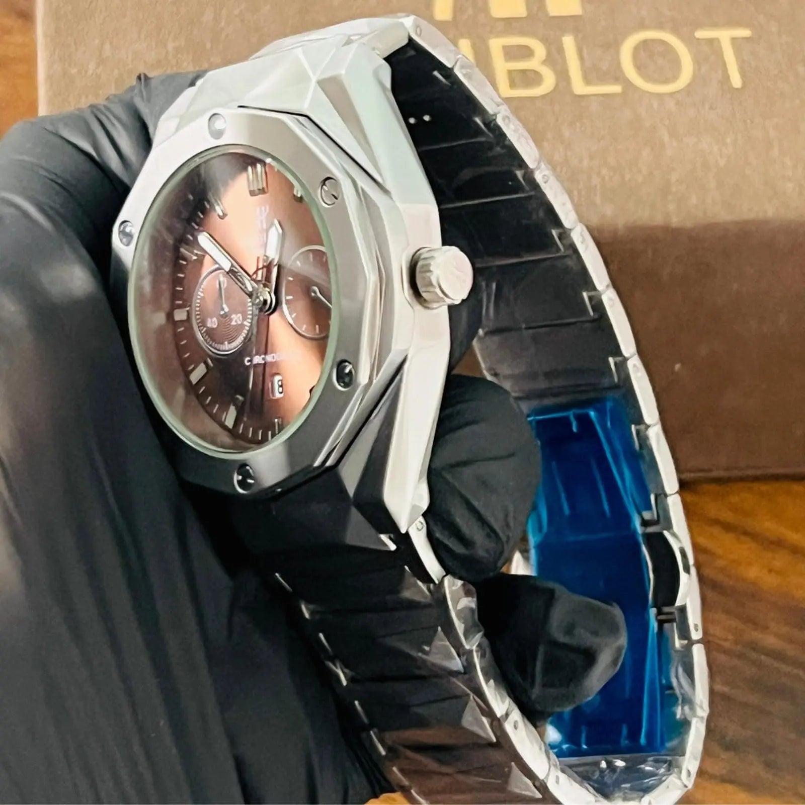 Hublot Brown Multi Dial Silver Chain Wardesh