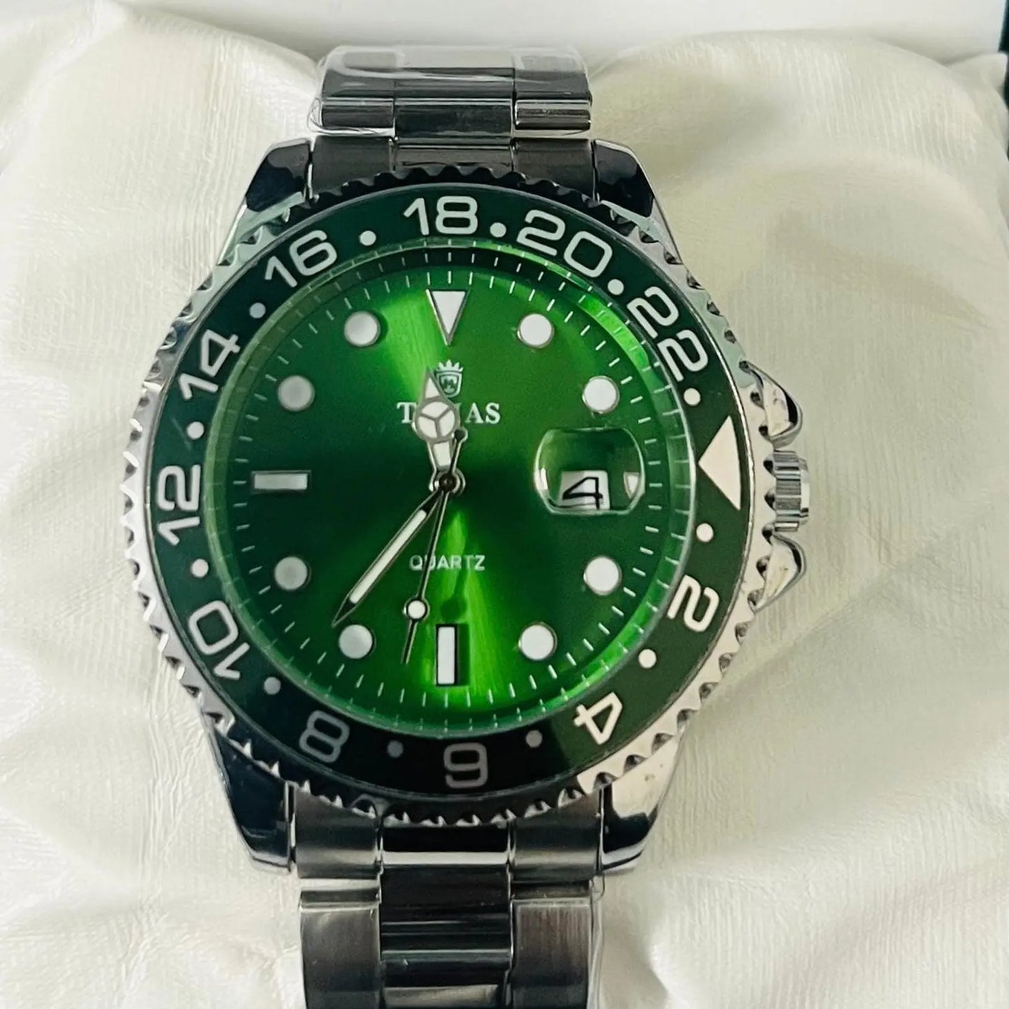 Timas Silver Chain Green Bezel Wardesh