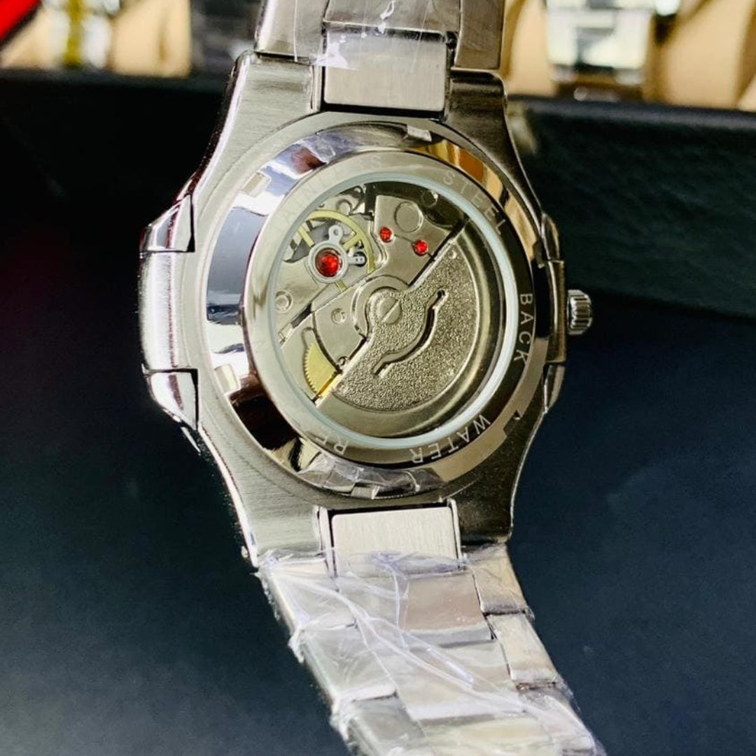 Patek Phillippe Semi-Auto